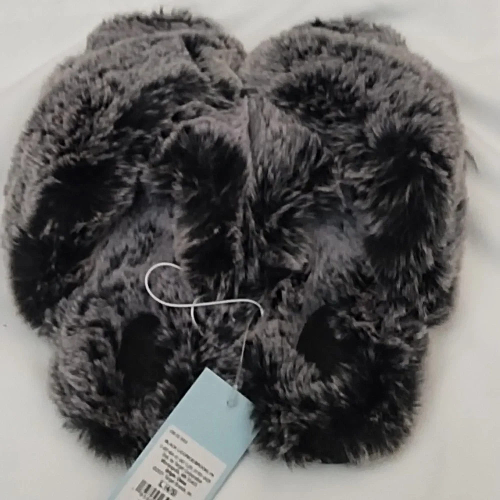 NWT C&J Girls' Slippers Sz 4/5
